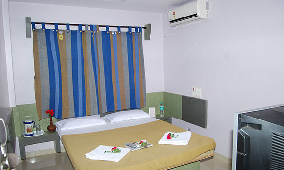 Deluxe A/C room